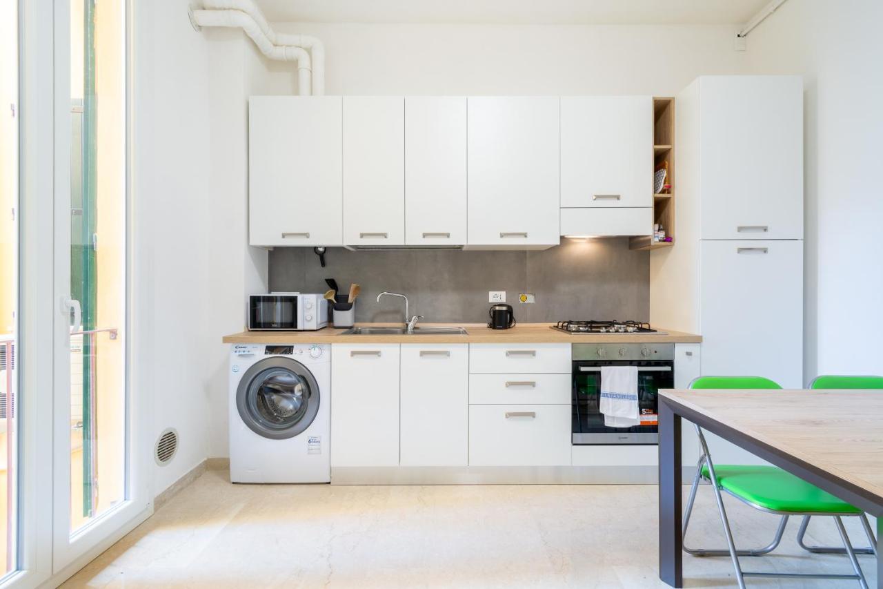 Housmart San Carlo 17 Apartment Bologna Bagian luar foto